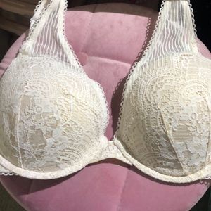 Victoria’s Secret Dream Angels push up bra